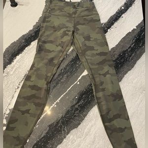 Camo Lululemon Align leggings sz 4